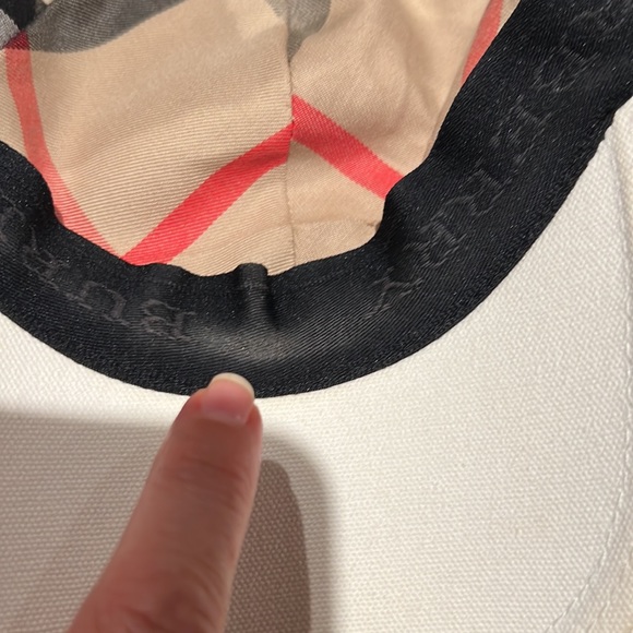 Authentic Burberry Established 1856 Cap - Picture 13 of 13
